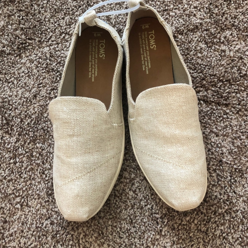 Toms